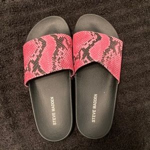 Steve Madden Slides